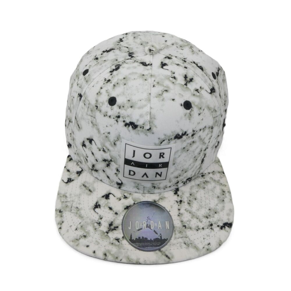 Air Jordan Hat Men White Black Seasonal Print Jumpman Snap Back Cap -RARE-